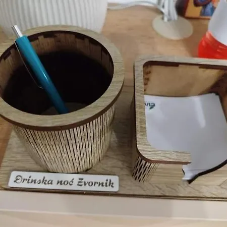 Stan Na Dan Drinska Noc -zvornik דירה *